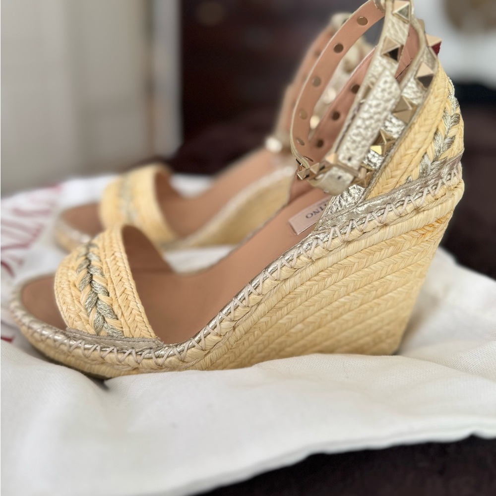 Valentino Garavani Beige and Cream Espadrilles